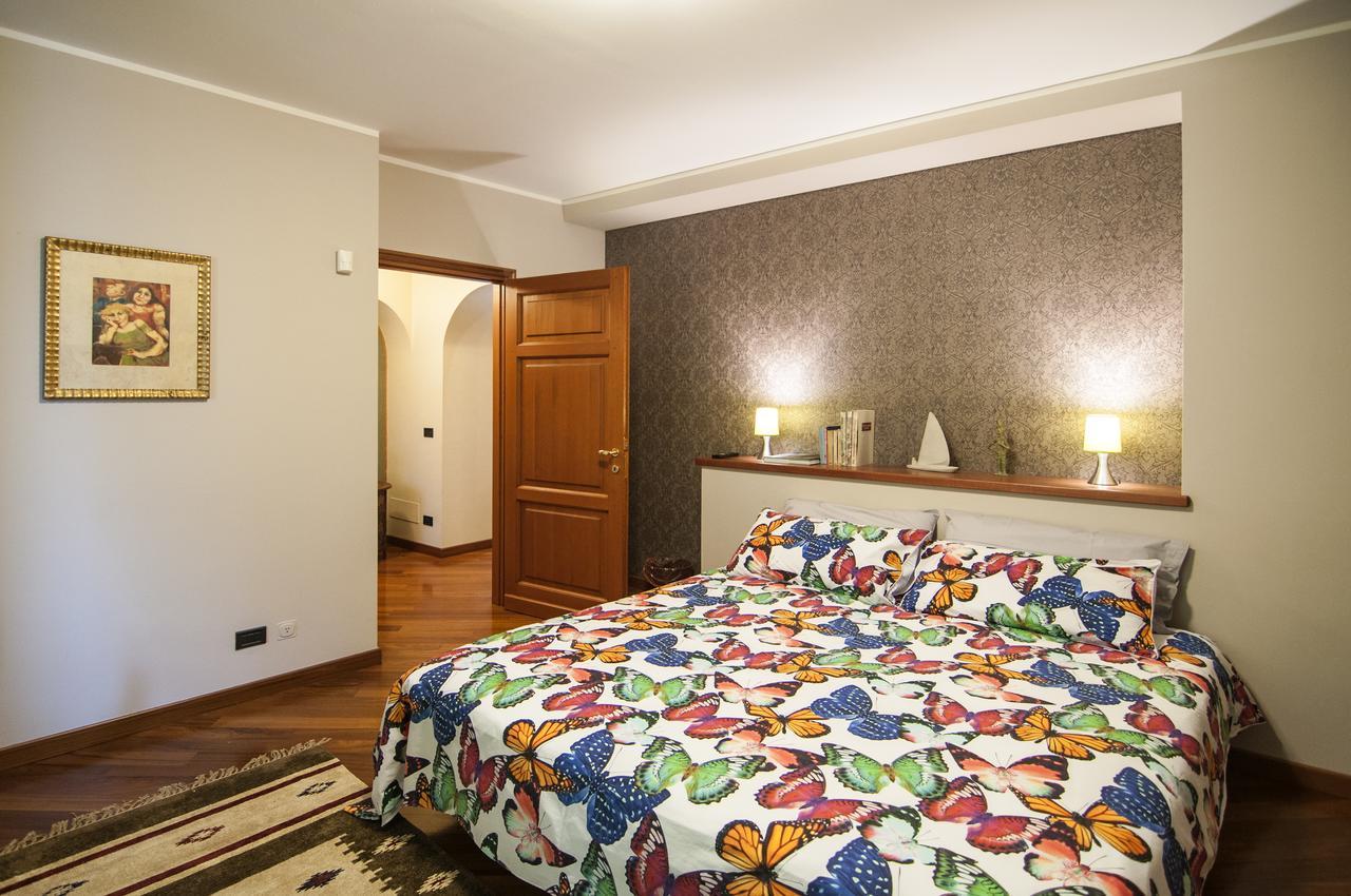 Casa Asso Di Coppe B&B Alba  Buitenkant foto